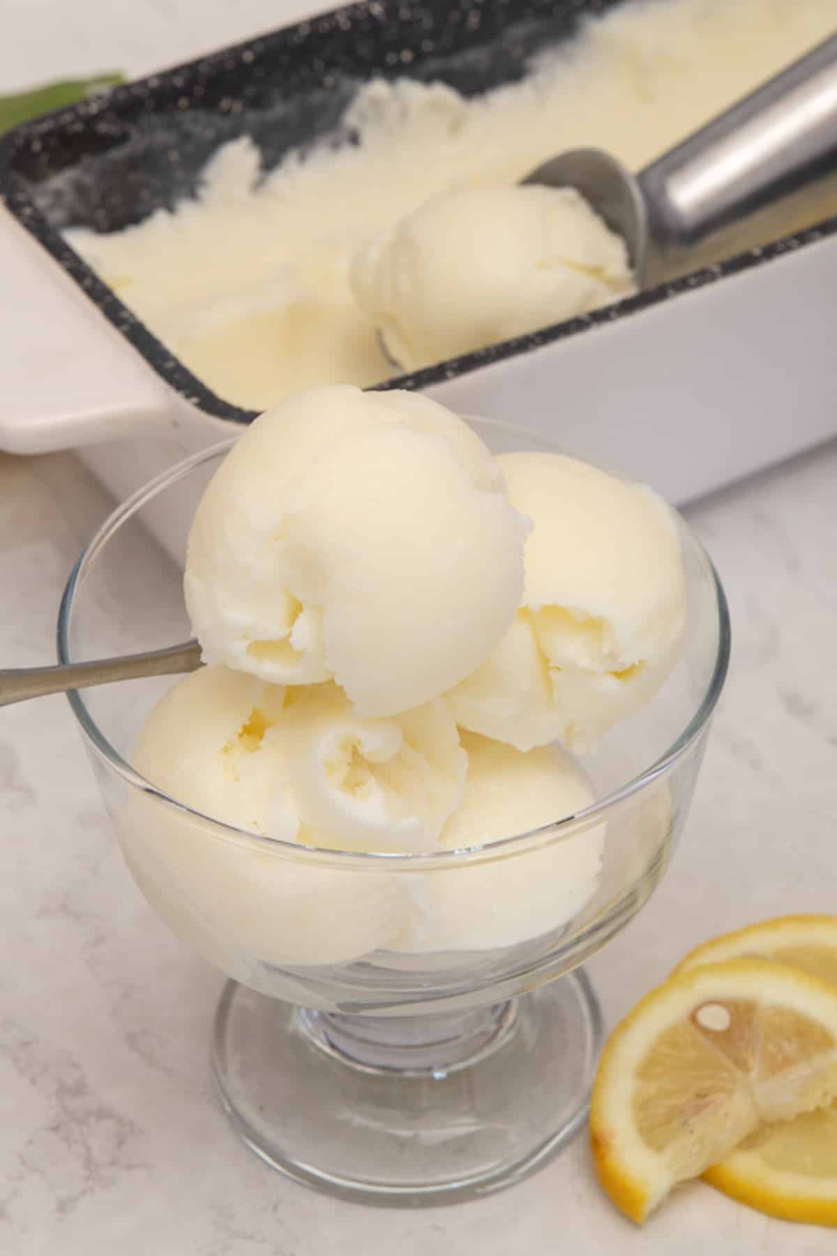 Lemon Ice cream in a bowl.