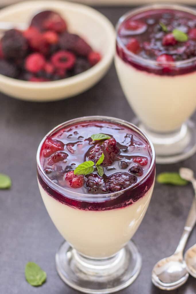 Panna cotta in two glasses.