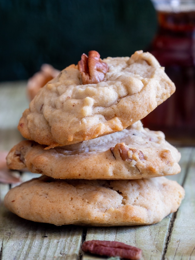 Easy Nut & Maple Cookies