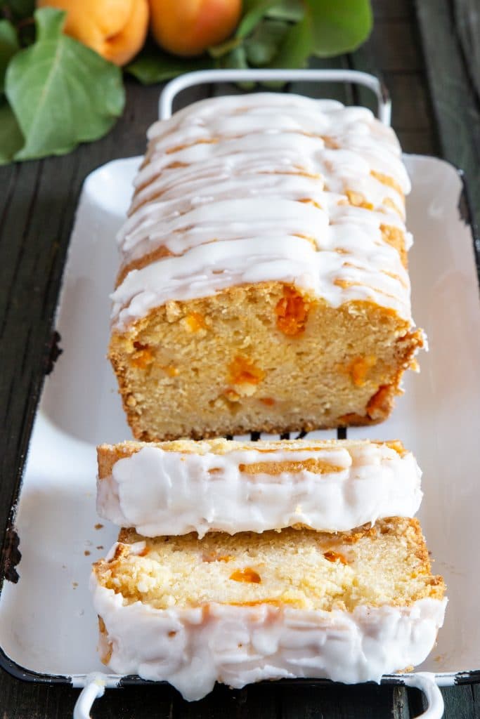 Apricot bread with 2 slices cut.