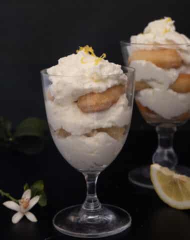 Lemon mascarpone dessert in two glasses.