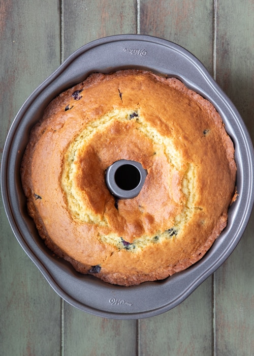 The cake in the pan baked.