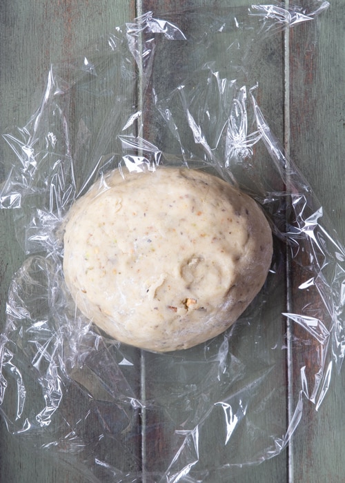 The dough formed into a dough on plastic.