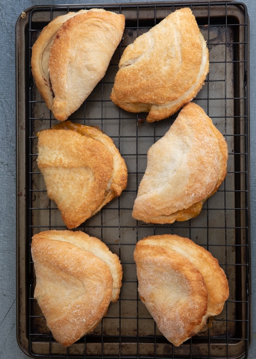 The baked ciavattoni on the baking sheet.