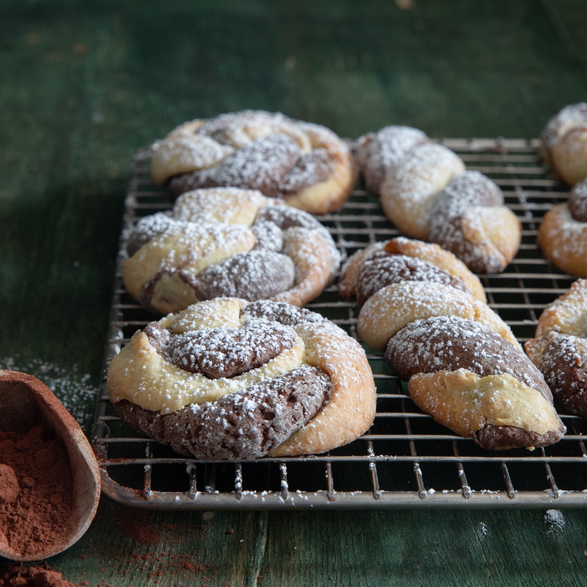 Italian Vanilla and Chocolate Twist Cookies