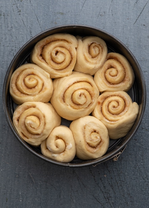 The dough risen in the pan.