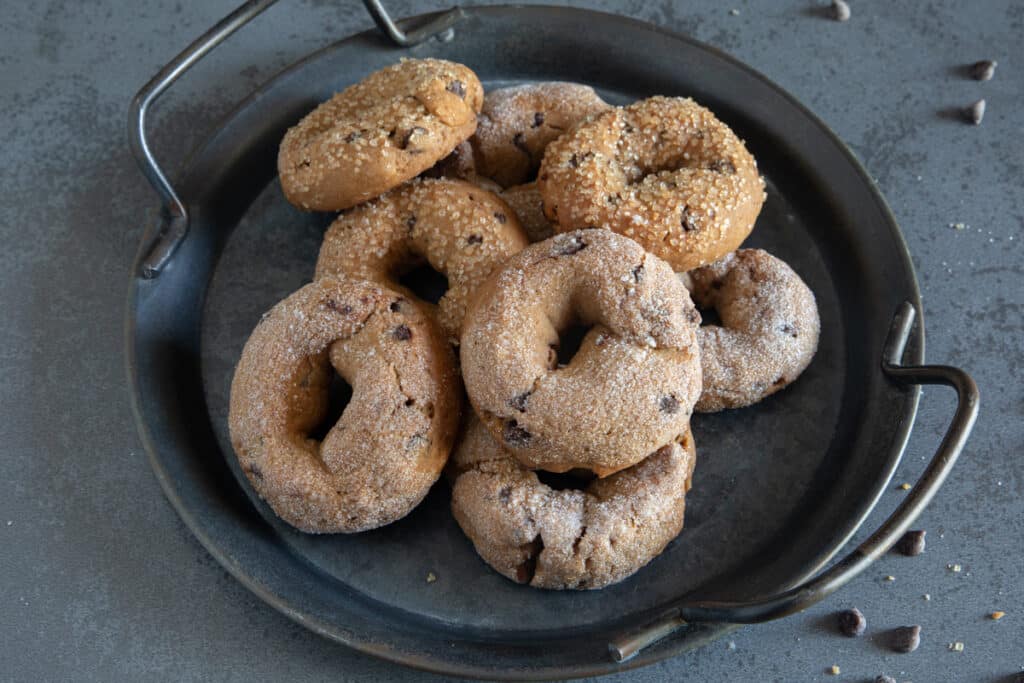 Cookies on a black plate.