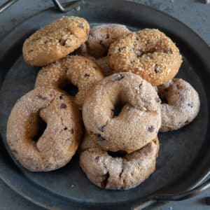 Cookies on a black plate.