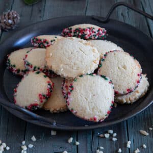 Yogurt cookies on a black plate