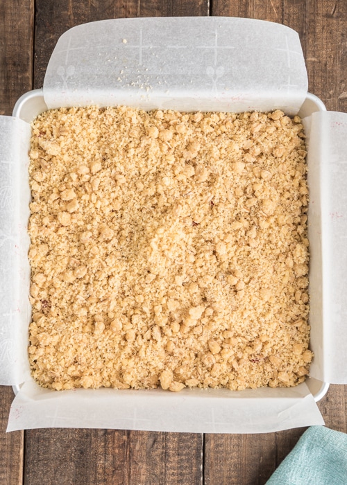 The crumb mixture on top of the strawberries.