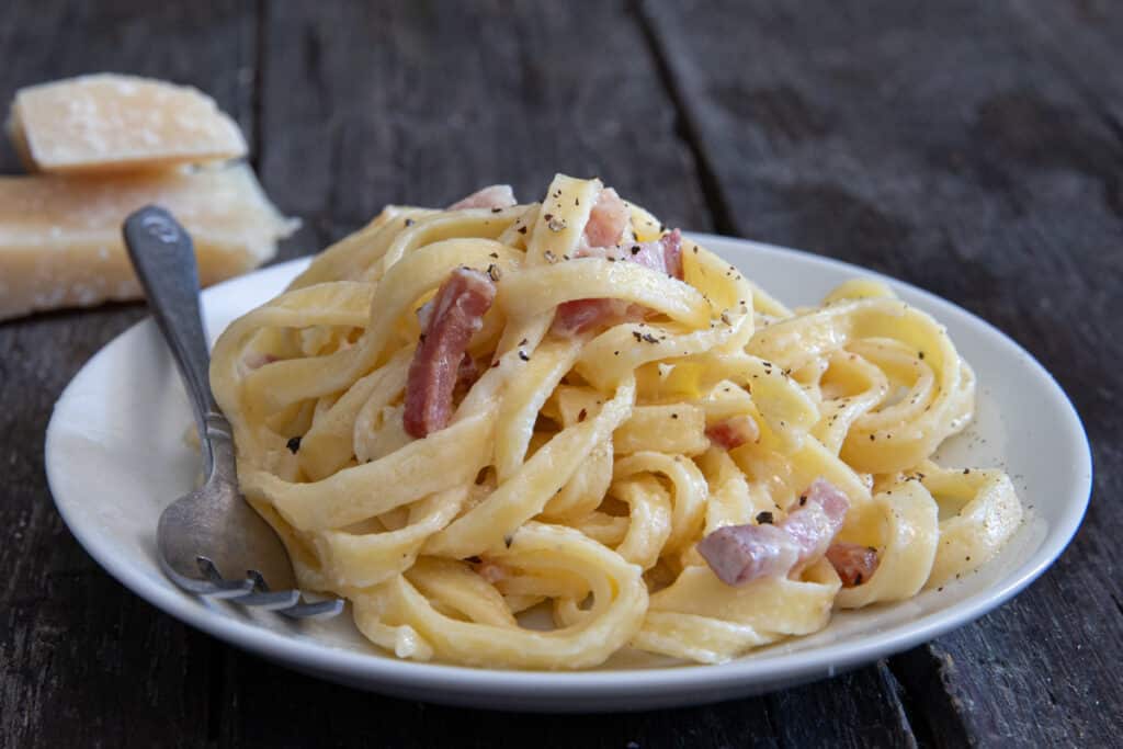 The pasta on a plate.